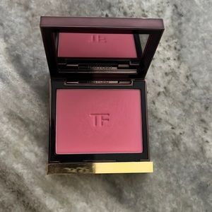 Tom Ford blush - wicked - swatches only